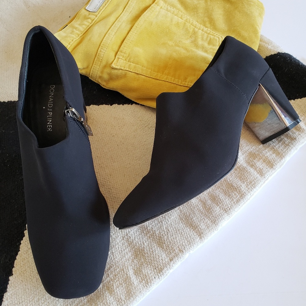 DONALD J PLINER | Black Calla Heels Size 10